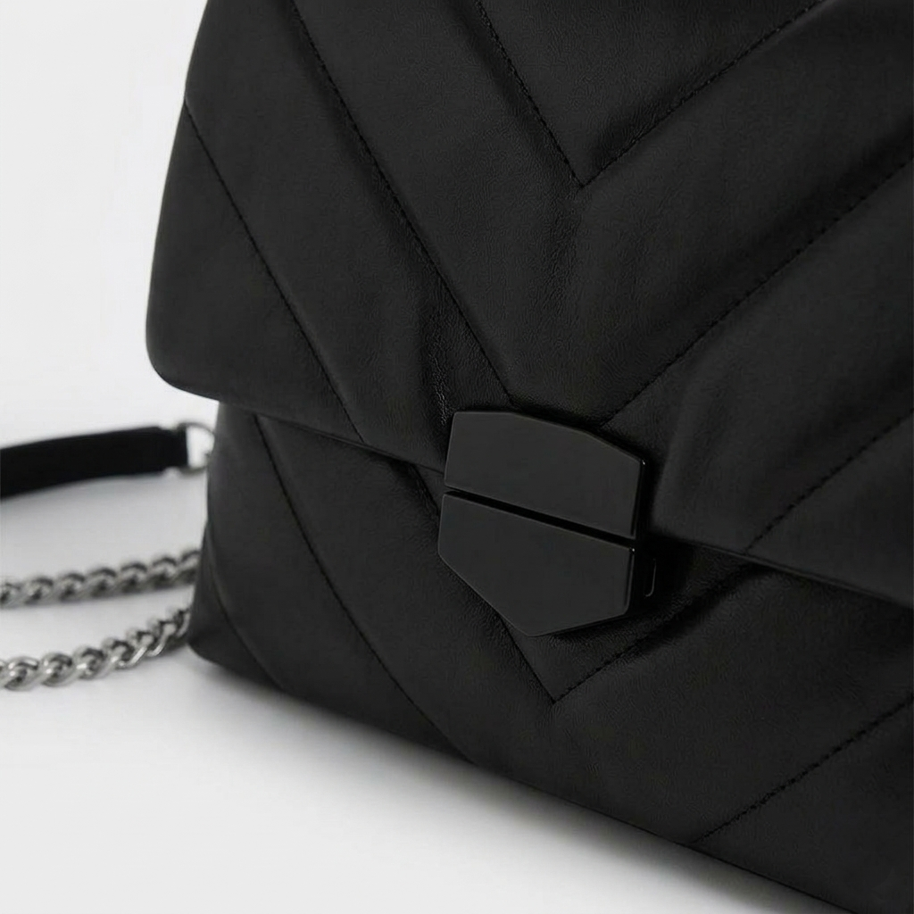 Black quilted shoulder bag